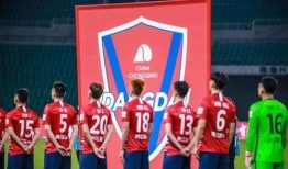 中国足球俱乐部爆料最新,转会风云再起，豪门争锋激烈